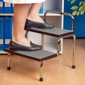 Step - with 2 Treads